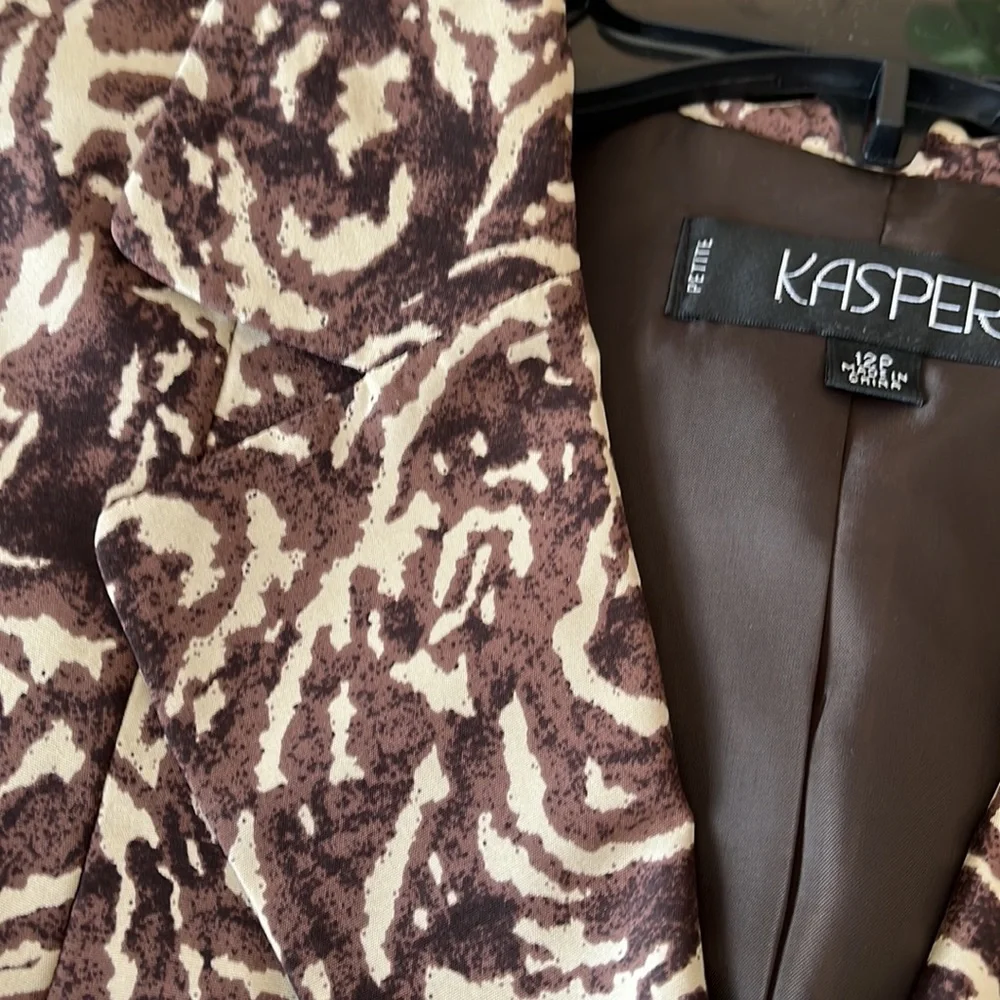 Stunning Kasper Three Piece Wide Leg Pants Suit. - Picture 8 of 8